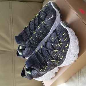 Nike Space Hippie 04